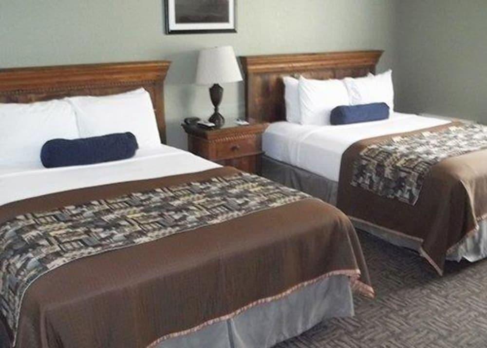 Travelodge By Wyndham Gardiner Yellowstone Park North Entr Buitenkant foto