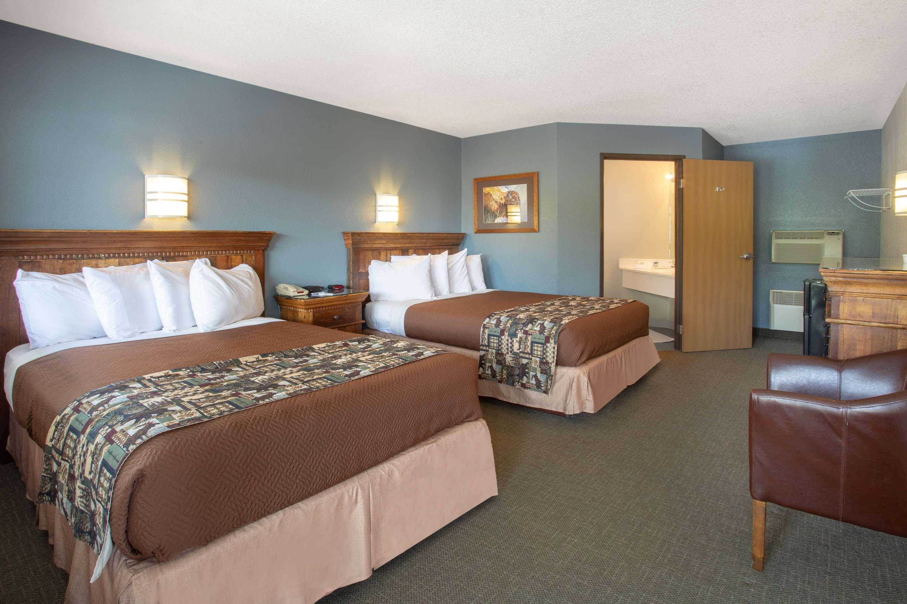Travelodge By Wyndham Gardiner Yellowstone Park North Entr Buitenkant foto