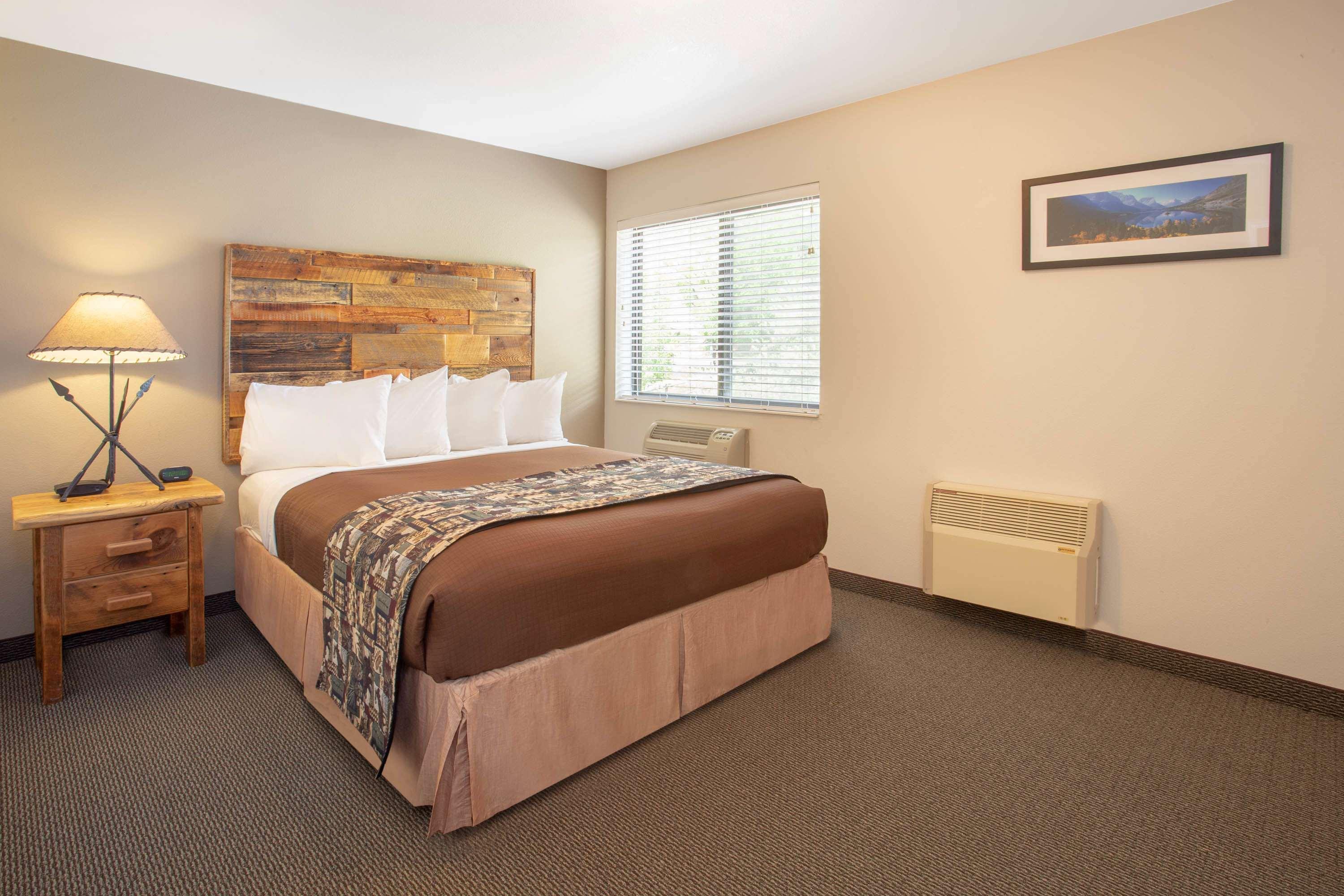 Travelodge By Wyndham Gardiner Yellowstone Park North Entr Buitenkant foto
