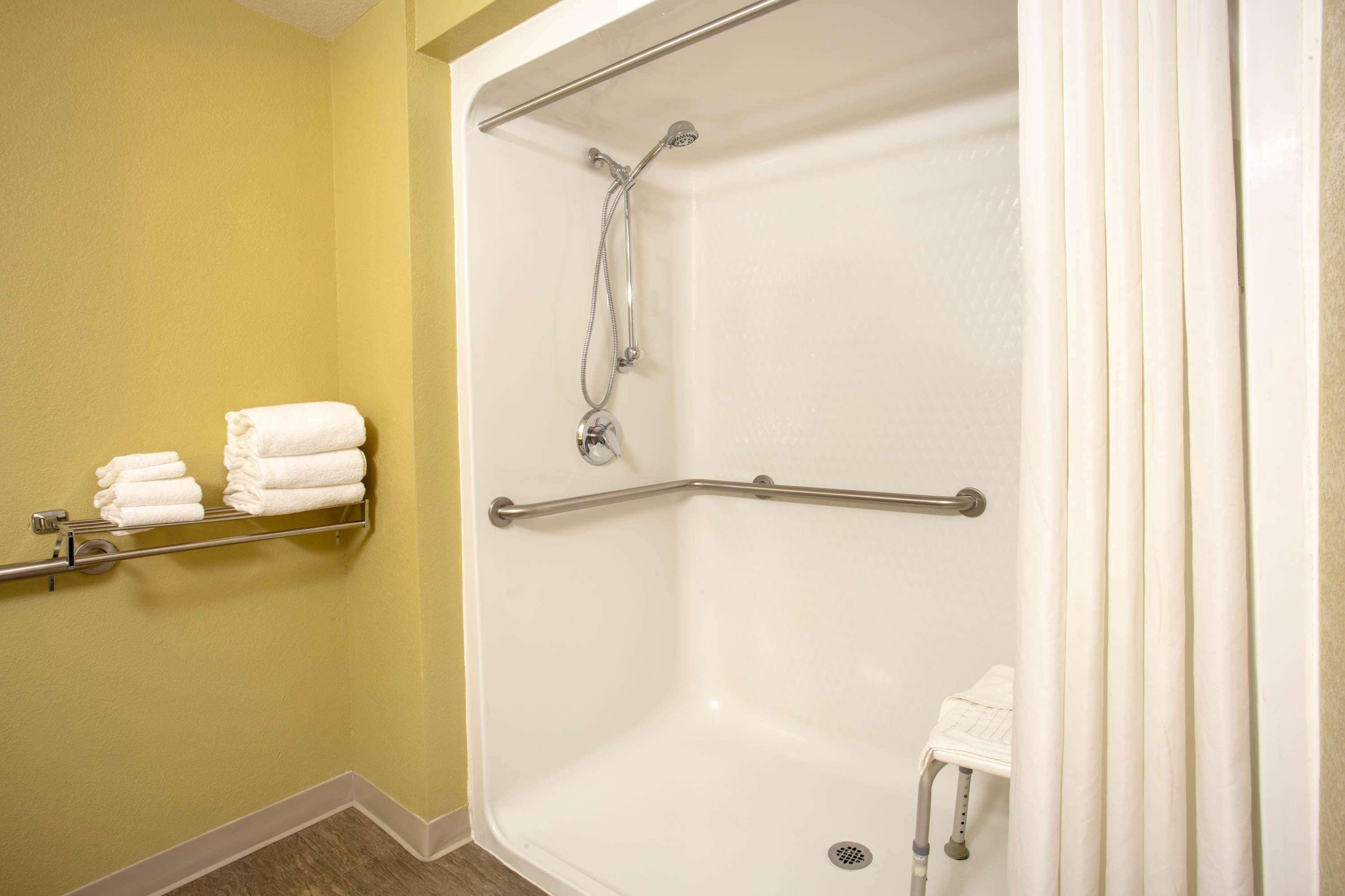 Travelodge By Wyndham Gardiner Yellowstone Park North Entr Buitenkant foto