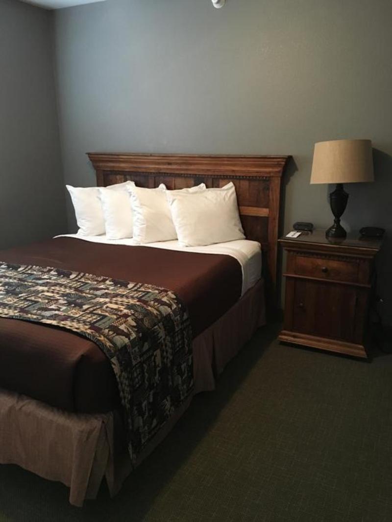 Travelodge By Wyndham Gardiner Yellowstone Park North Entr Buitenkant foto